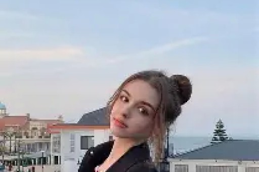 董宇辉与相宜双双带货翻车引起广大网民不满 董宇辉与相宜双双带货翻车引起广大网民不满