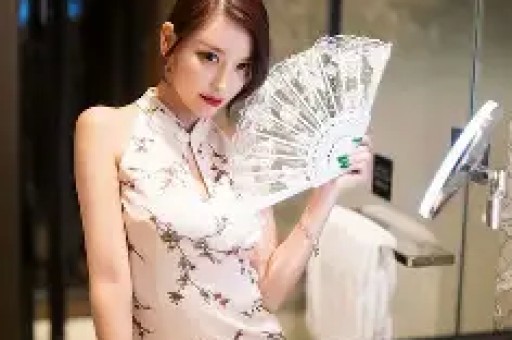 百年大福品牌代言人献礼新西兰前总理珍妮希普利女士 百年大福品牌代言人献礼新西兰前总理珍妮希普利女士